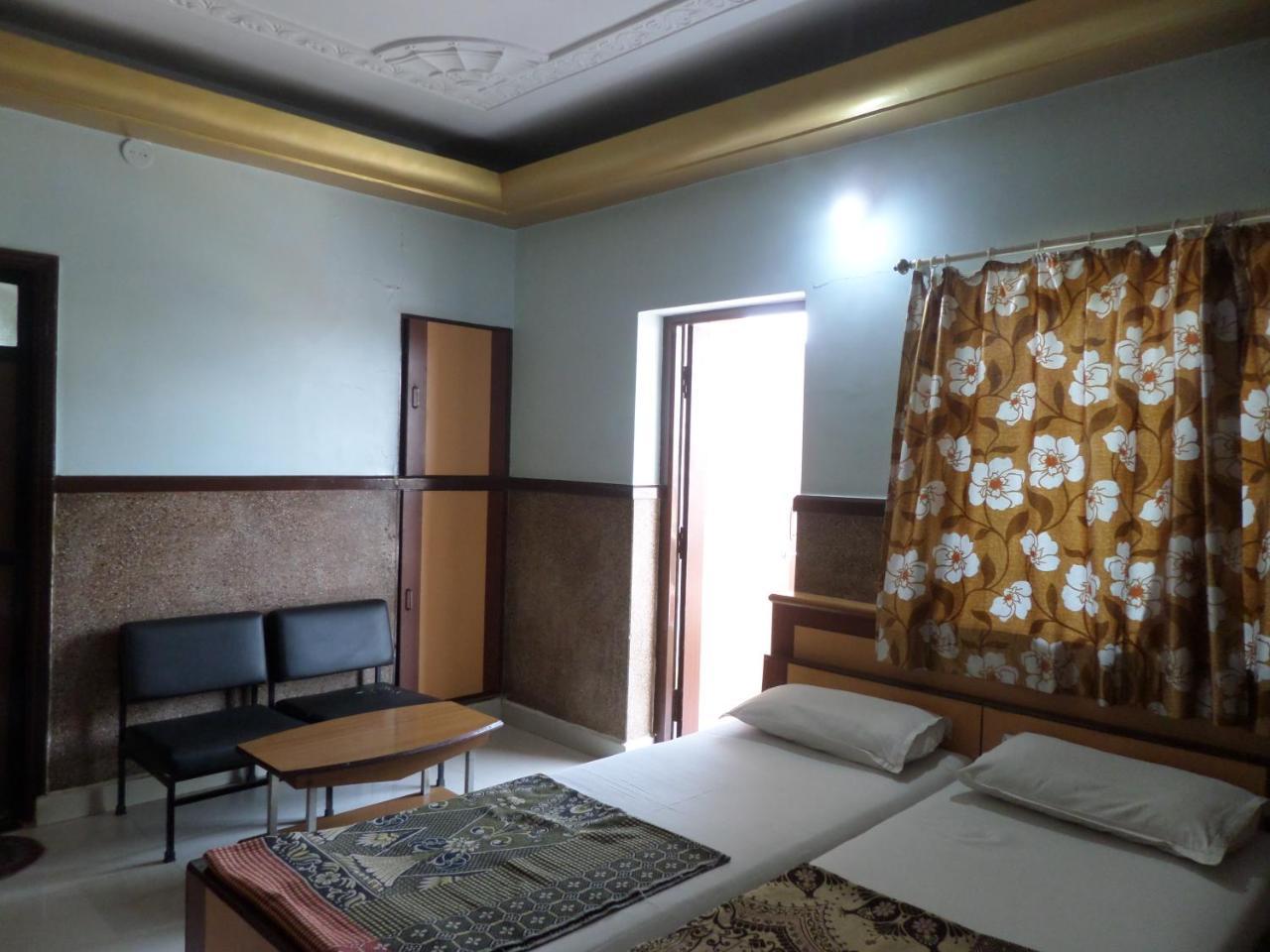 Hotel Padma Nashik Dış mekan fotoğraf